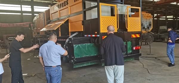 saudi arabia slurry sealer truck_1